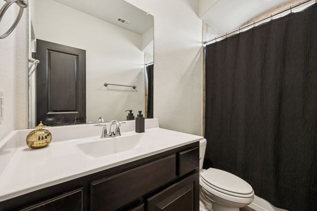 532 Redding Drive, Saginaw, TX 76131