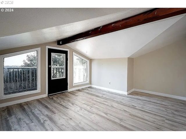 42912 E LARCH MOUNTAIN Rd, Corbett, OR 97019