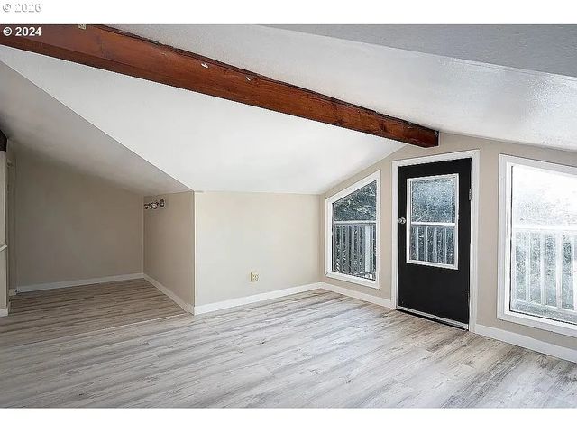 42912 E LARCH MOUNTAIN Rd, Corbett, OR 97019