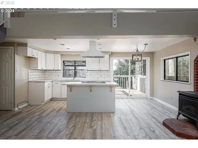 42912 E LARCH MOUNTAIN Rd, Corbett, OR 97019