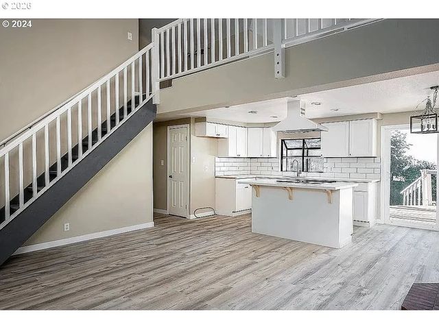 42912 E LARCH MOUNTAIN Rd, Corbett, OR 97019