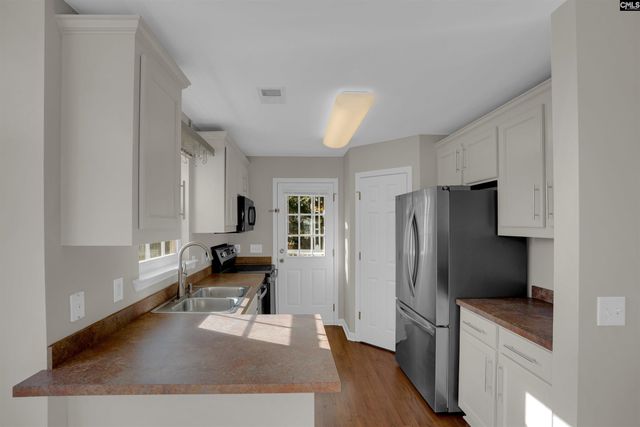 128 St Andrews Place Drive, Columbia, SC 29210