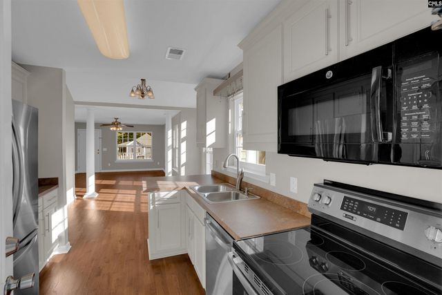 128 St Andrews Place Drive, Columbia, SC 29210