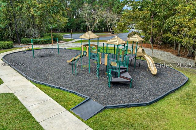 497 Gardners Ln, Bluffton, SC 29910