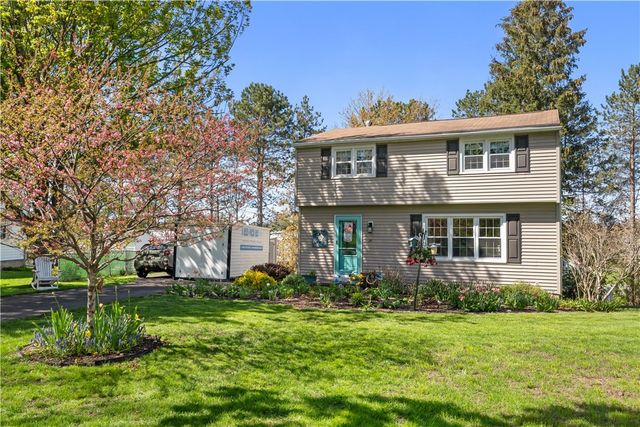 29 Pleasant Way, Parma, NY 14468