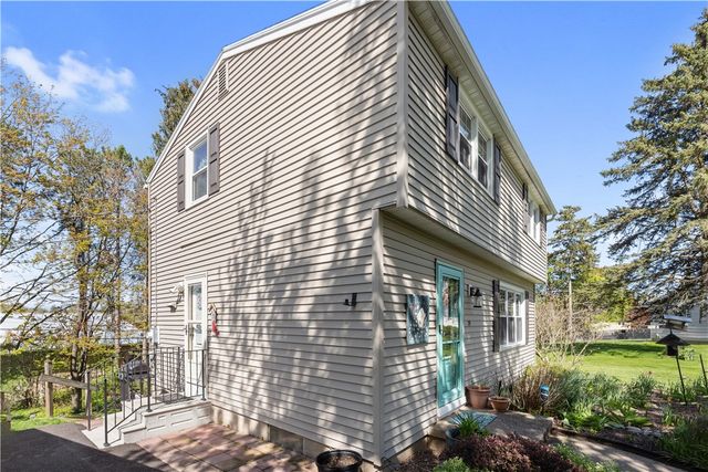 29 Pleasant Way, Parma, NY 14468