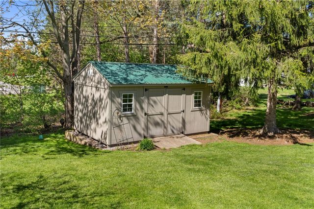29 Pleasant Way, Parma, NY 14468