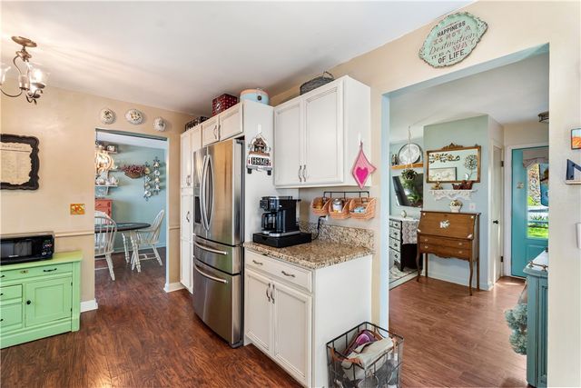 29 Pleasant Way, Parma, NY 14468