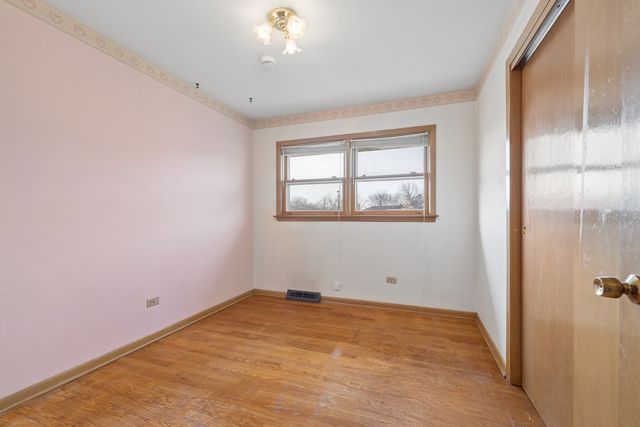 7737 Odell Avenue, Bridgeview, IL 60455