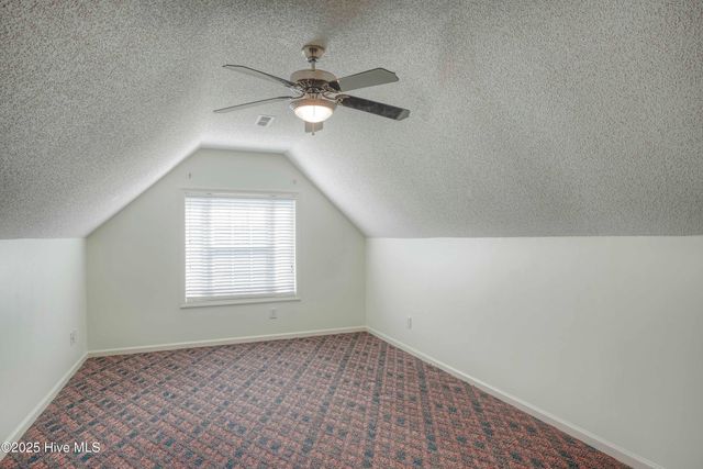 300 Sea Urchin Cove, Sneads Ferry, NC 28460