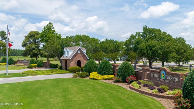 300 Sea Urchin Cove, Sneads Ferry, NC 28460