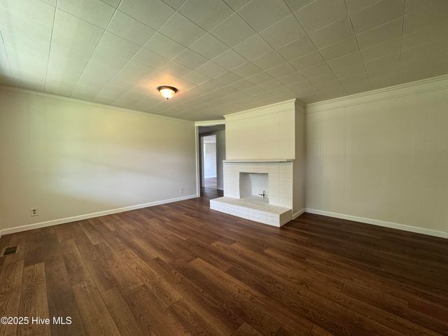 1309 Gaston Sellers Road, Whiteville, NC 28472