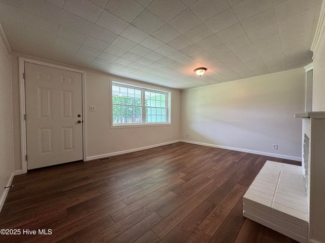 1309 Gaston Sellers Road, Whiteville, NC 28472