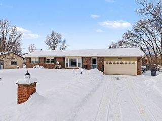 35908 Riverview Drive, Waverly Twp, MI 49079