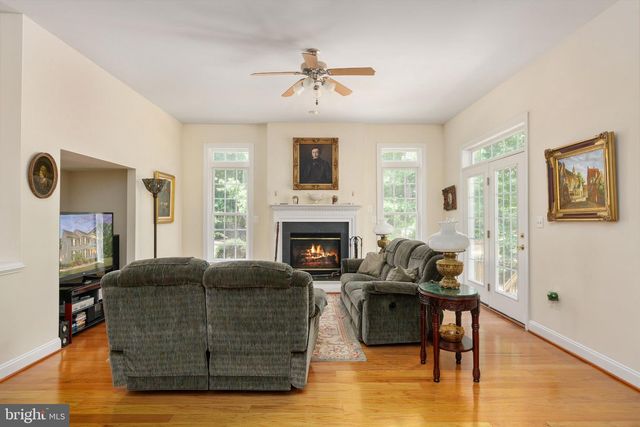 8622 LAROQUE RUN DR, Fredericksburg, VA 22407