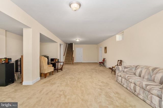 8622 LAROQUE RUN DR, Fredericksburg, VA 22407