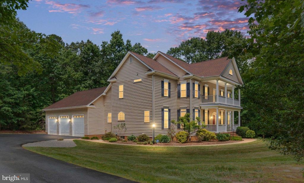 8622 LAROQUE RUN DR, Fredericksburg, VA 22407