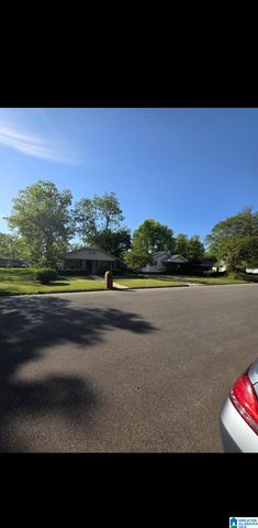 2611 AVENUE J, Birmingham, AL 35218