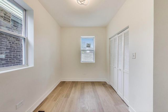 7716 S Rhodes Avenue, Chicago, IL 60619