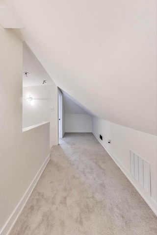 7716 S Rhodes Avenue, Chicago, IL 60619