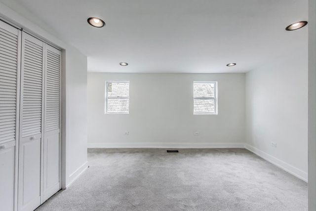 7716 S Rhodes Avenue, Chicago, IL 60619
