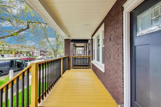 7716 S Rhodes Avenue, Chicago, IL 60619