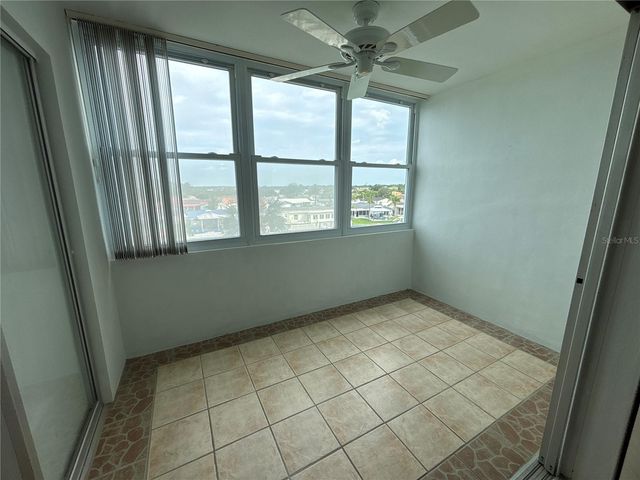 4725 COVE CIRCLE 405, St Petersburg, FL 33708