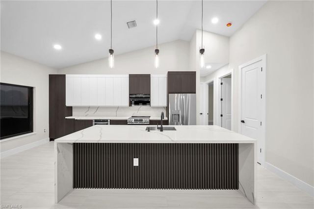 16 SW 22nd AVE, Cape Coral, FL 33991