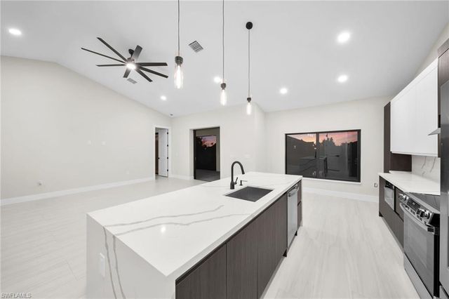 16 SW 22nd AVE, Cape Coral, FL 33991