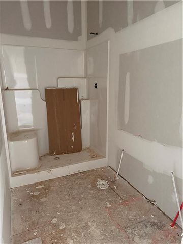 20804 Emerald Street, Spring Hill, KS 66083