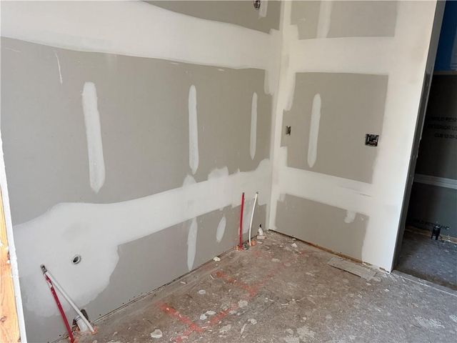 20804 Emerald Street, Spring Hill, KS 66083