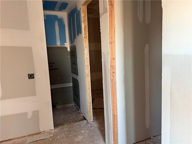 20804 Emerald Street, Spring Hill, KS 66083