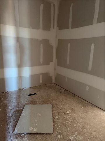 20804 Emerald Street, Spring Hill, KS 66083