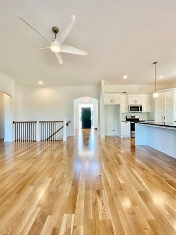 20804 Emerald Street, Spring Hill, KS 66083