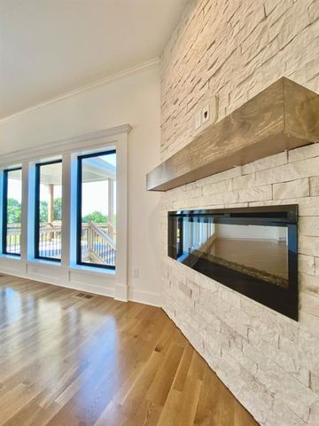 20804 Emerald Street, Spring Hill, KS 66083