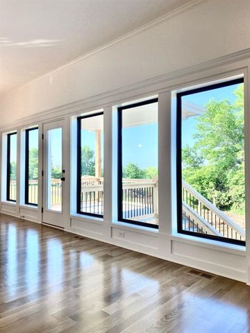 20804 Emerald Street, Spring Hill, KS 66083