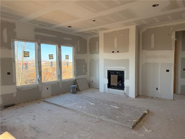 20804 Emerald Street, Spring Hill, KS 66083