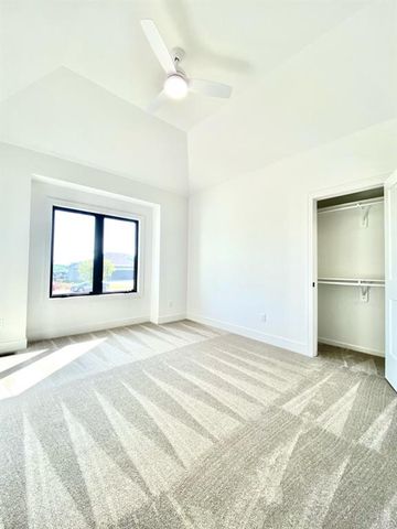 20804 Emerald Street, Spring Hill, KS 66083