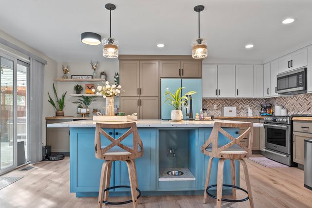 858 NW Poplar Place, Redmond, OR 97756