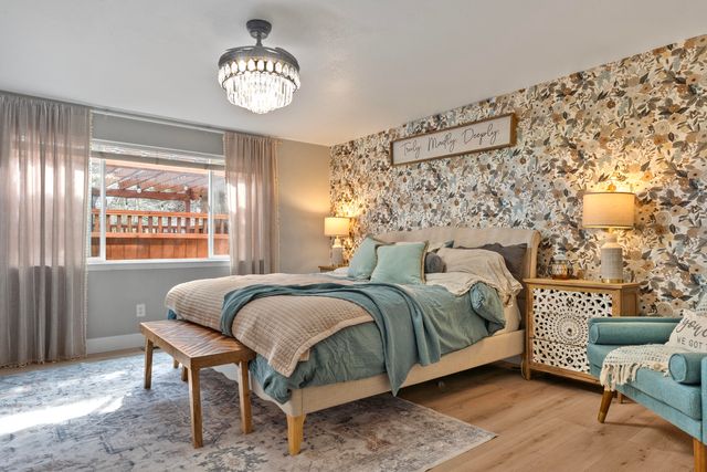 858 NW Poplar Place, Redmond, OR 97756