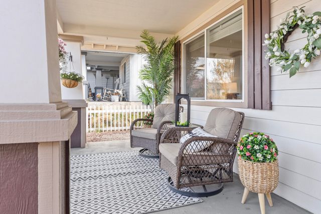 858 NW Poplar Place, Redmond, OR 97756