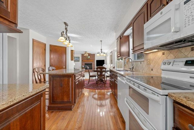 329 Hampton Park, Westerville, OH 43081