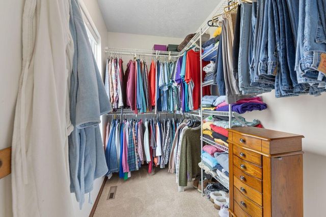 329 Hampton Park, Westerville, OH 43081