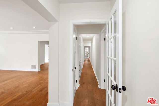 10309 La Grange Avenue, Los Angeles, CA 90025