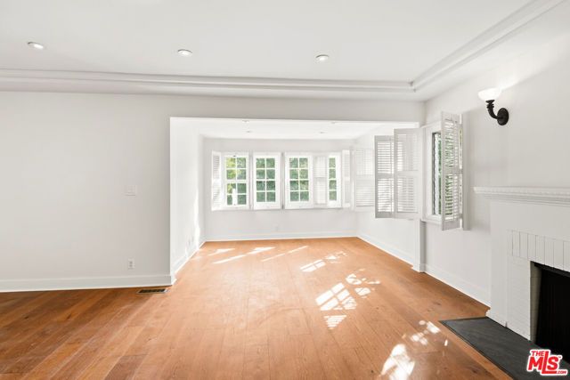 10309 La Grange Avenue, Los Angeles, CA 90025