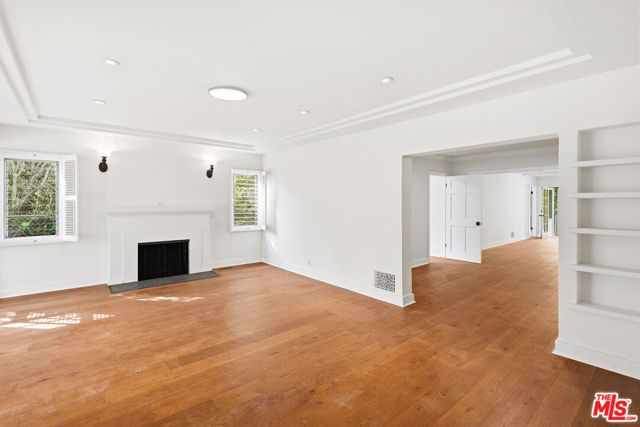 10309 La Grange Avenue, Los Angeles, CA 90025