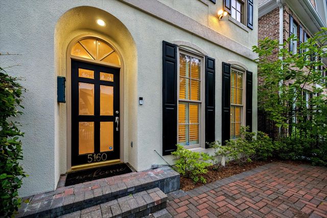 5160 Chevy Chase Drive, Houston, TX 77056