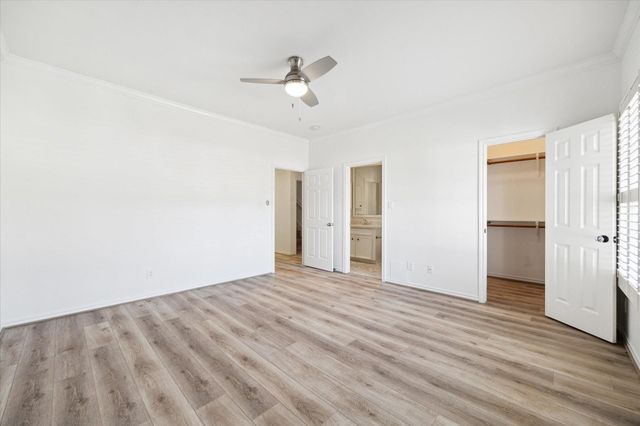 5160 Chevy Chase Drive, Houston, TX 77056