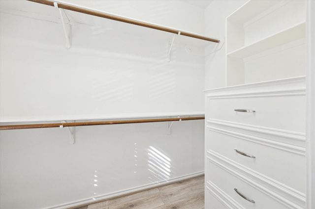 5160 Chevy Chase Drive, Houston, TX 77056