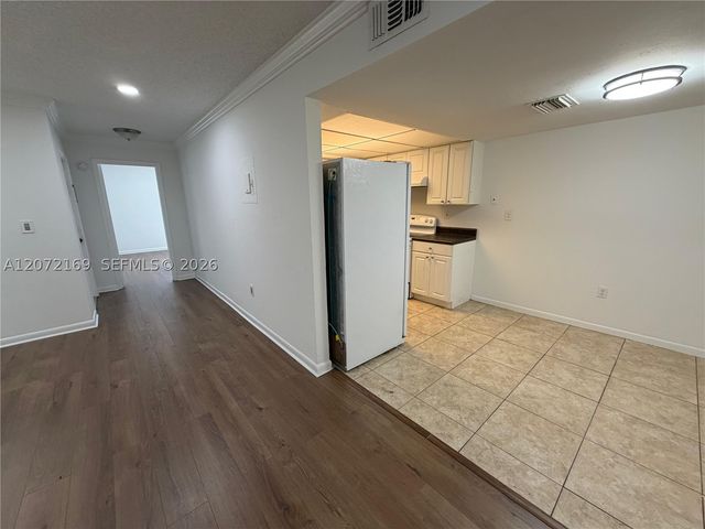 11101 Royal Palm Blvd 203, Coral Springs, FL 33065